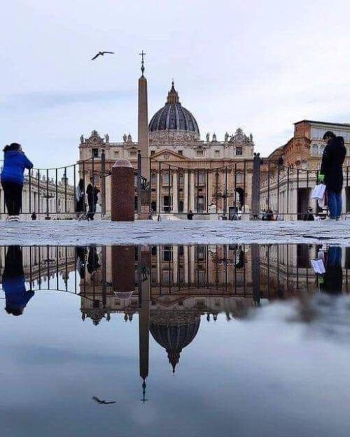 Così il Vaticano che predica lapertura dei confini degli altri